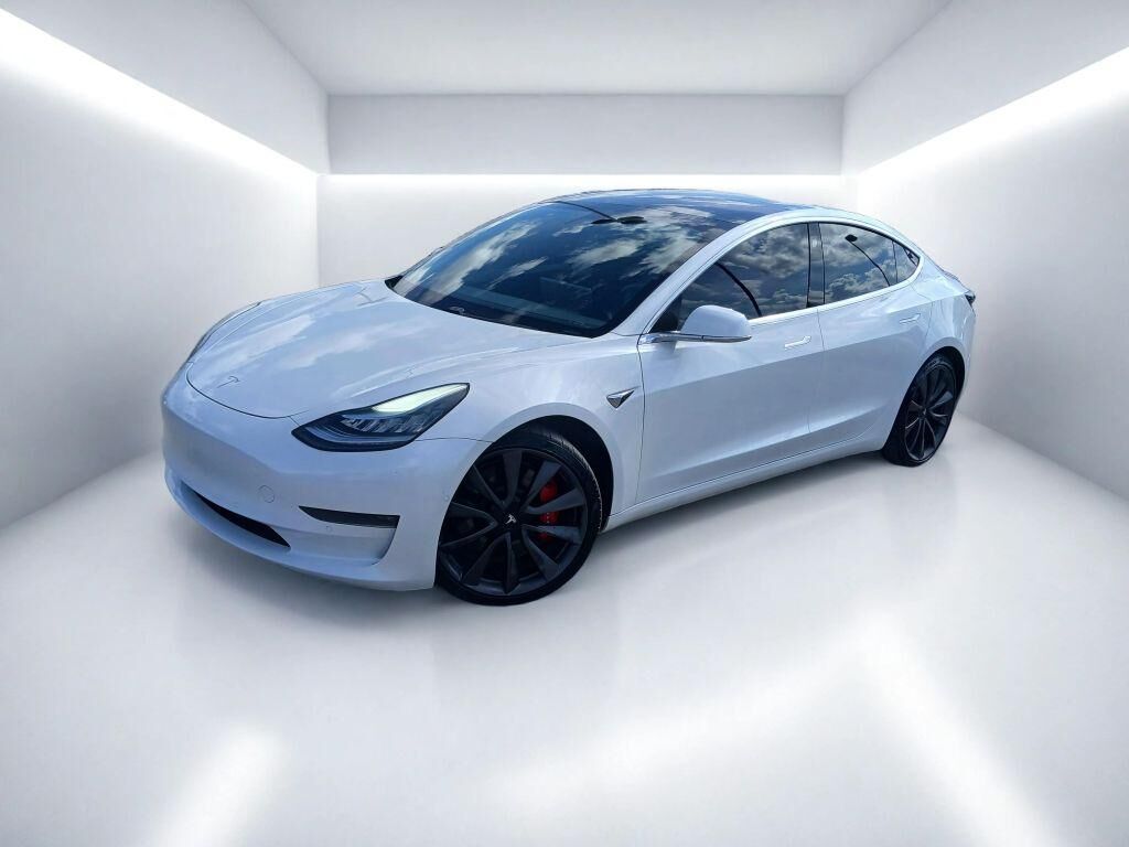 2020 TESLA Model 3