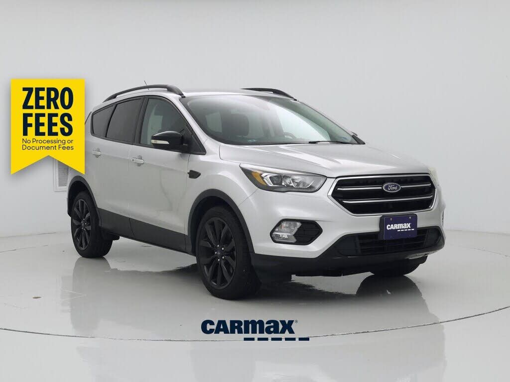 2017 FORD Escape