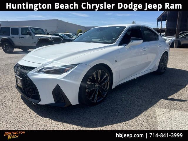 2021 LEXUS IS