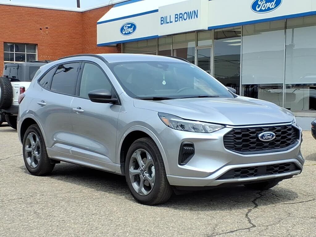 2024 FORD Escape