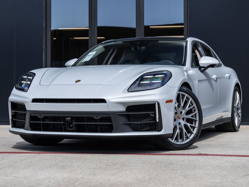 2026 PORSCHE Panamera