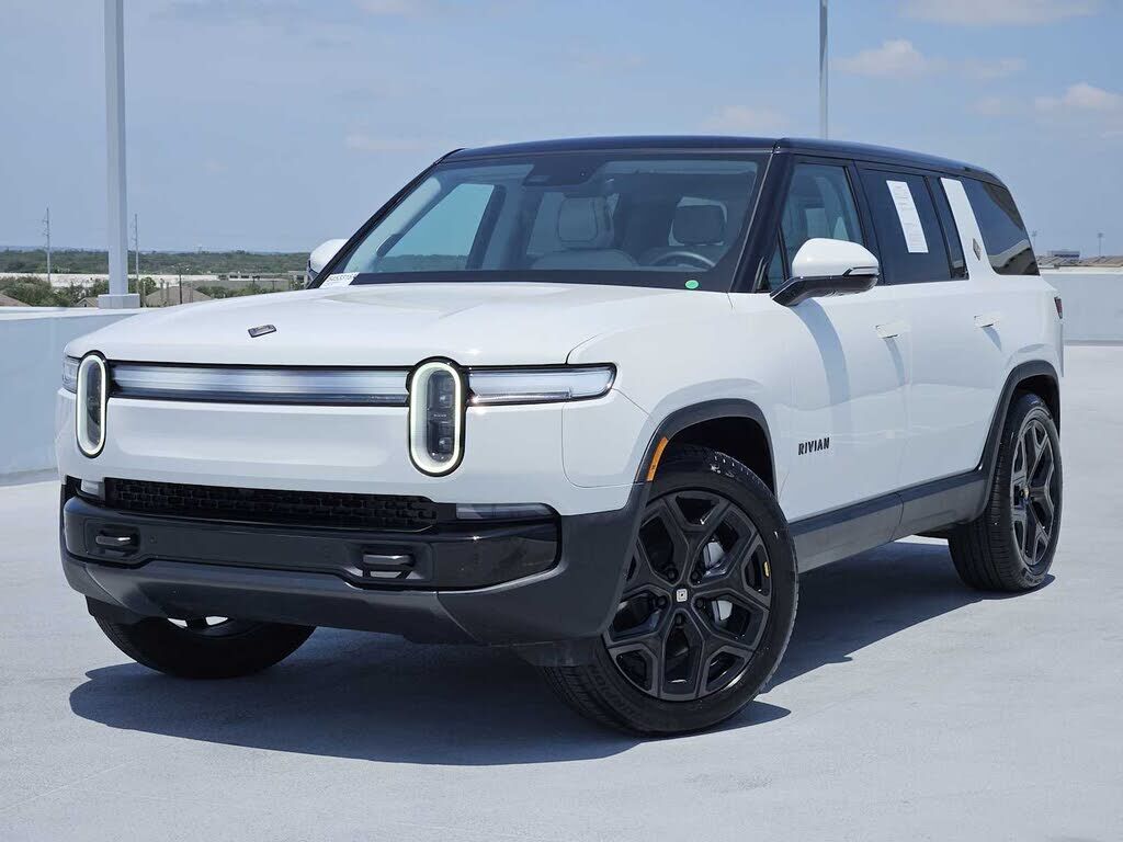 2026 RIVIAN R1S