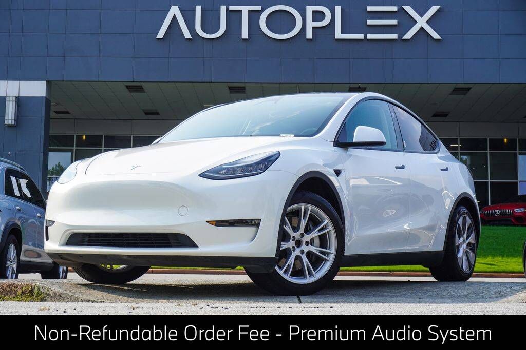2023 TESLA Model Y