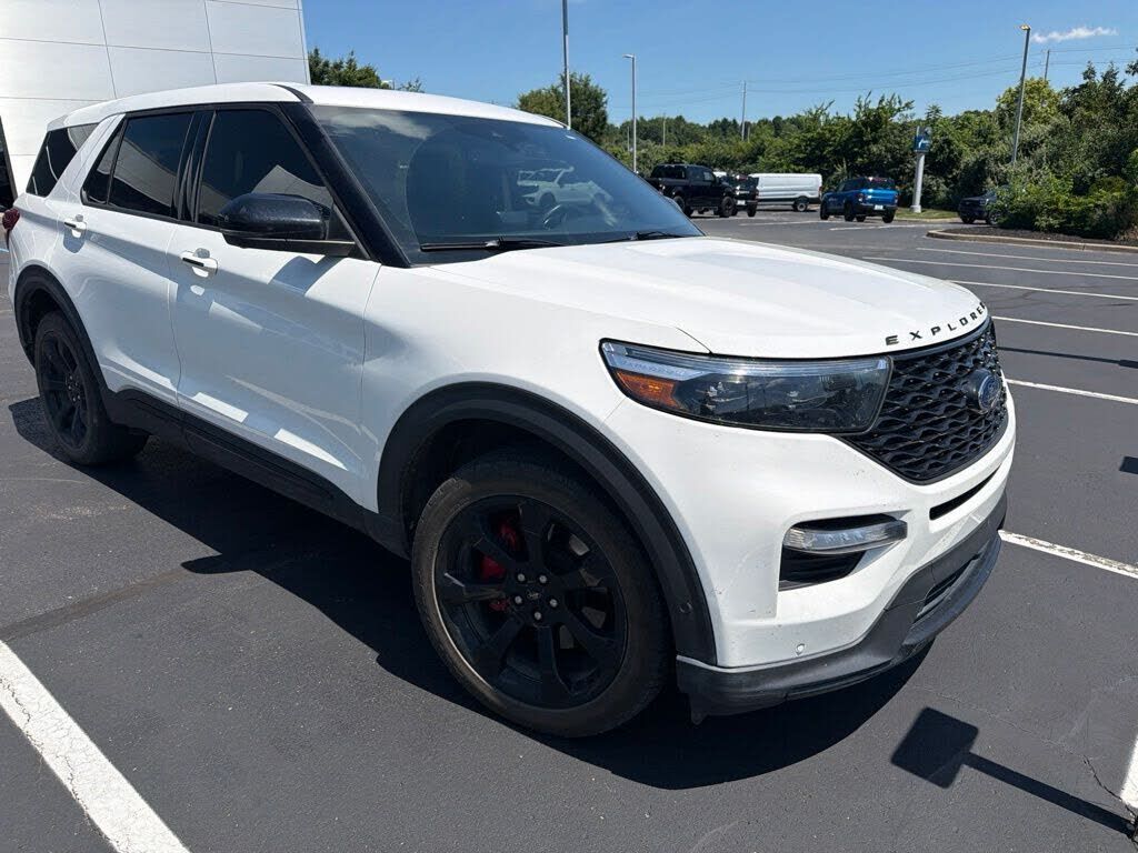 2021 FORD Explorer