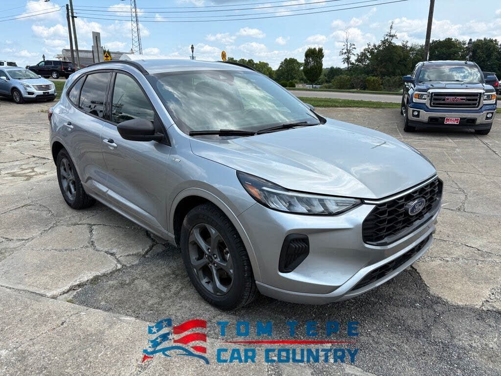 2024 FORD Escape