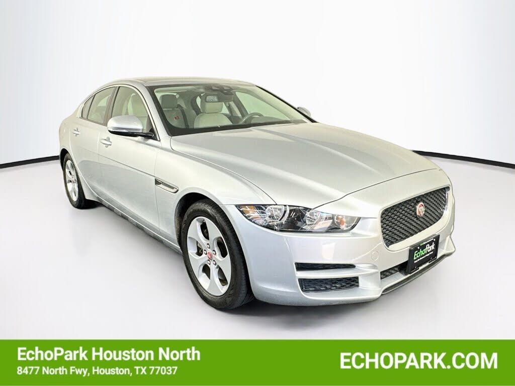 2017 JAGUAR XE