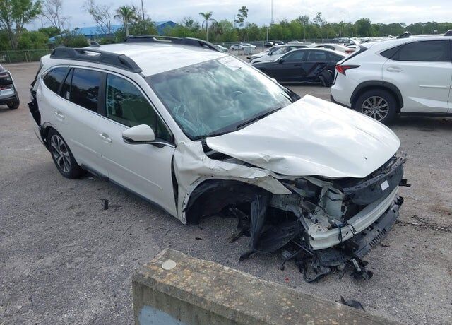 2021 SUBARU Outback