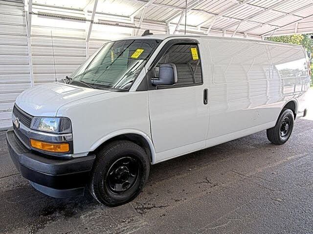 2022 CHEVROLET Express