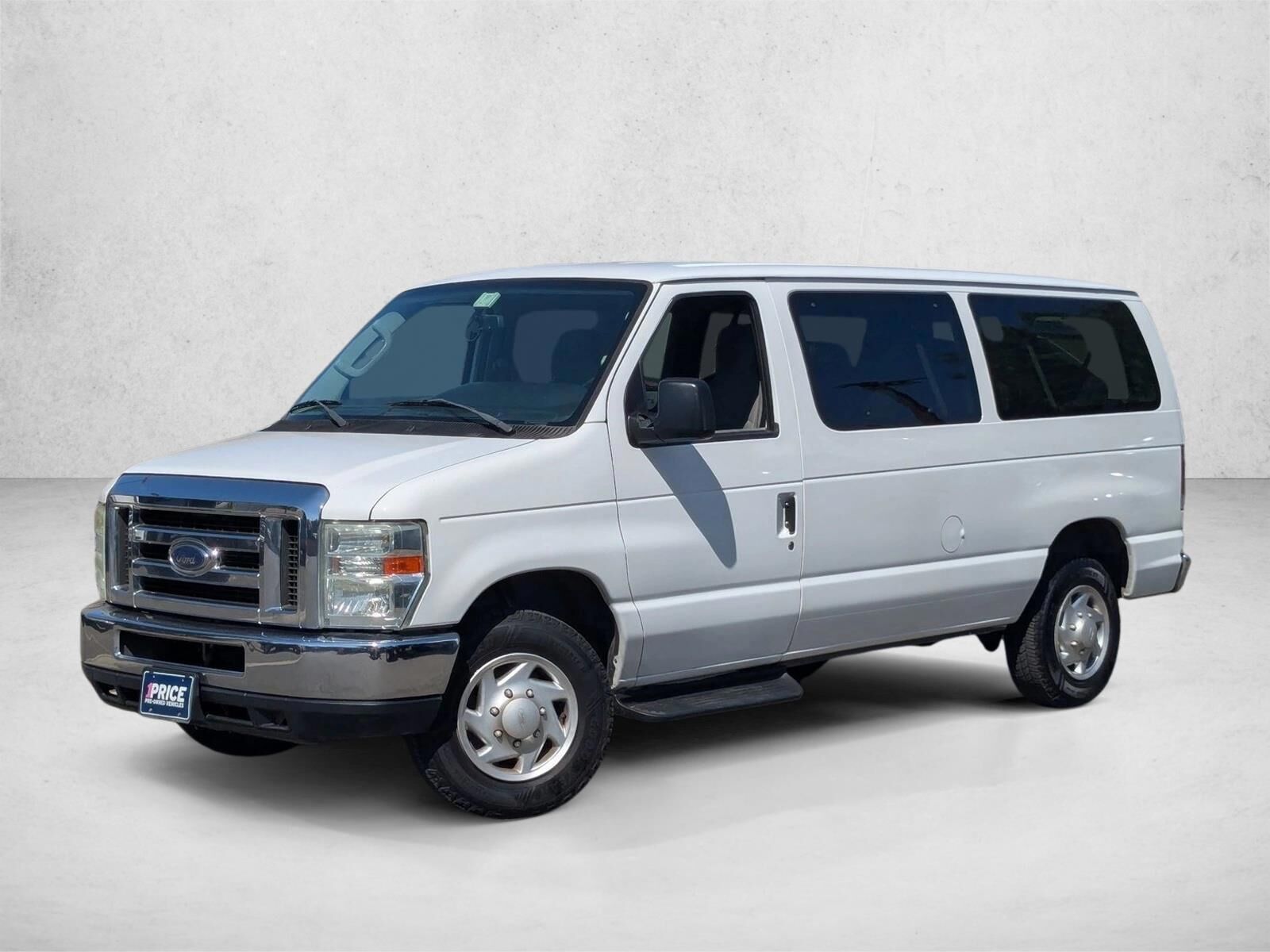 2012 FORD E-350