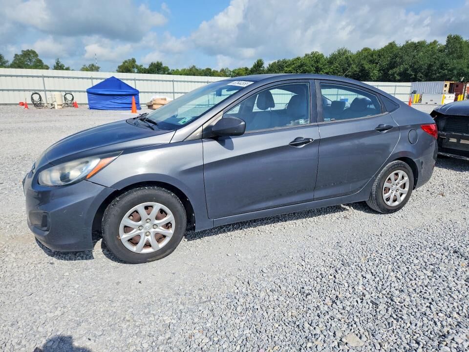 2012 HYUNDAI Accent