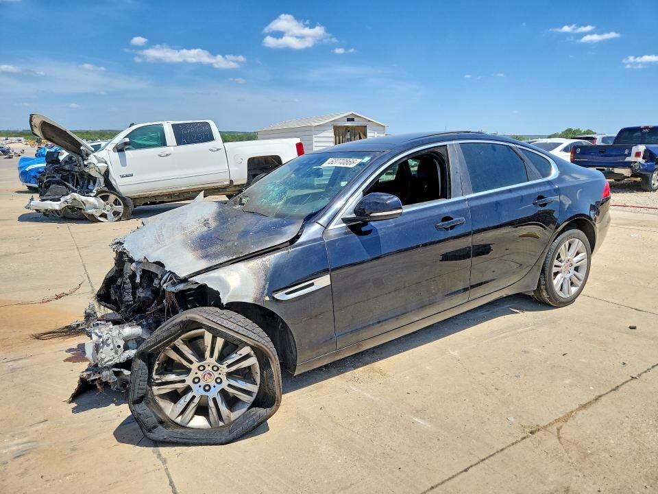 2016 JAGUAR XF