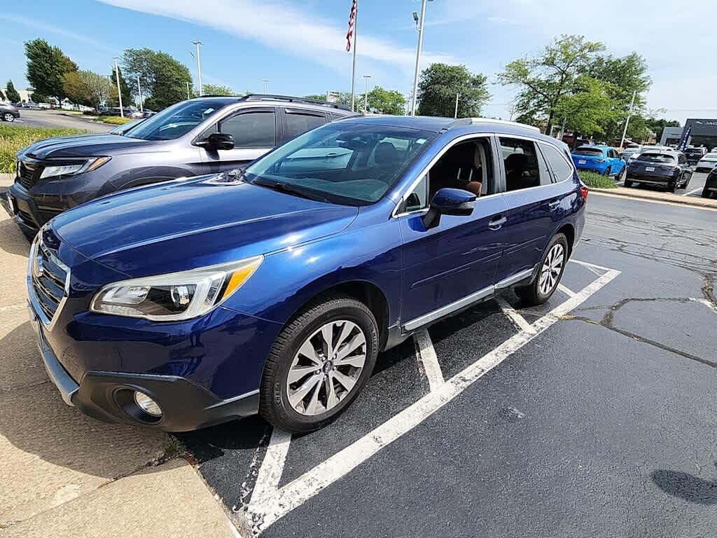 2017 SUBARU Outback