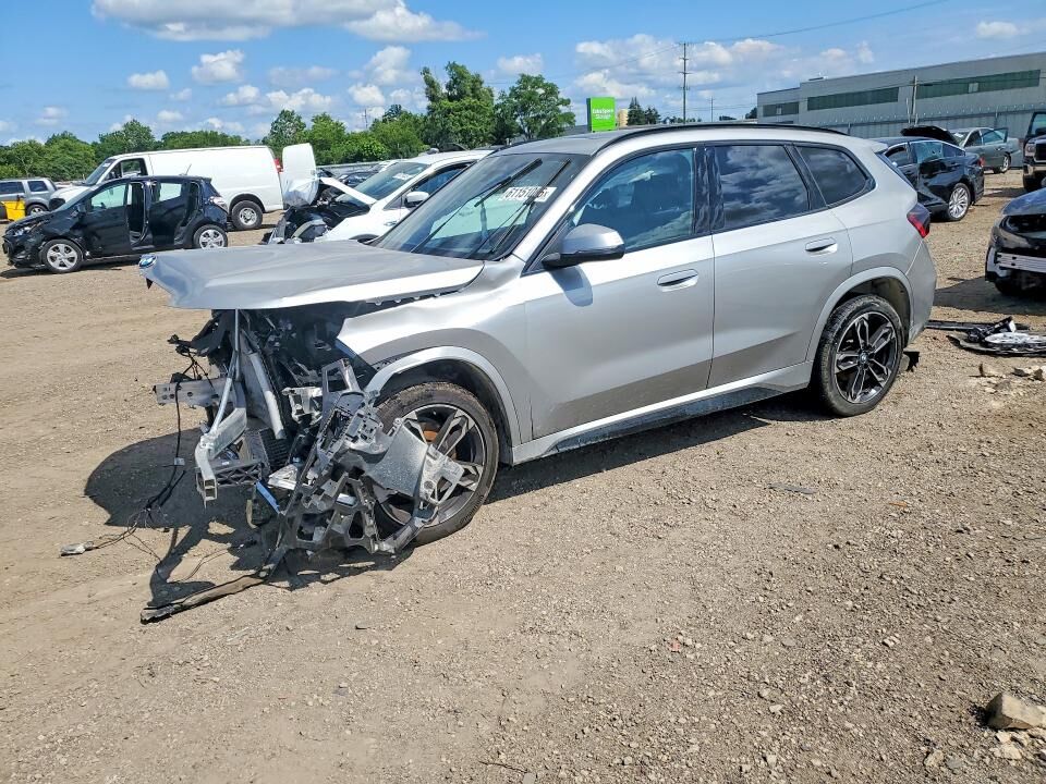 2025 BMW X1