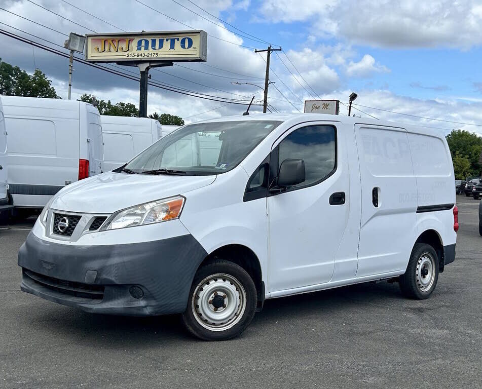 2014 NISSAN NV200
