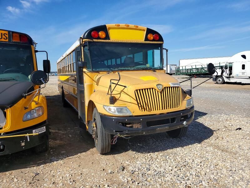 2013 IC BUS PB105