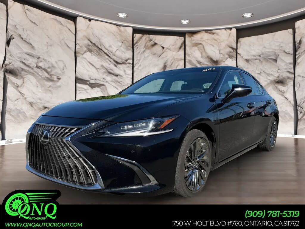 2024 LEXUS ES
