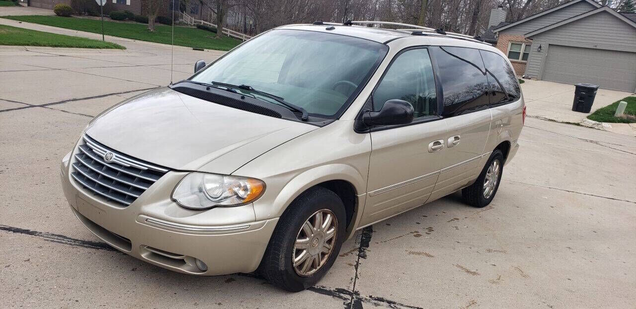2006 CHRYSLER Town and Country