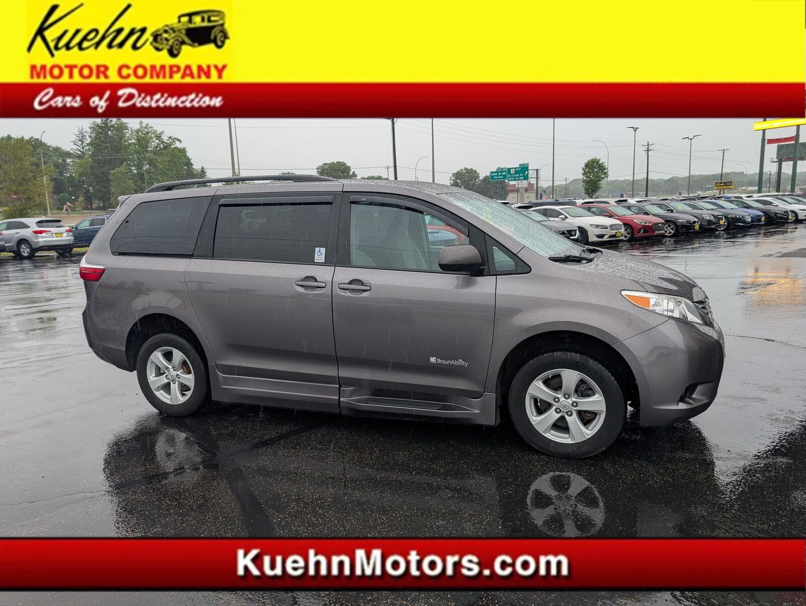 2015 TOYOTA Sienna