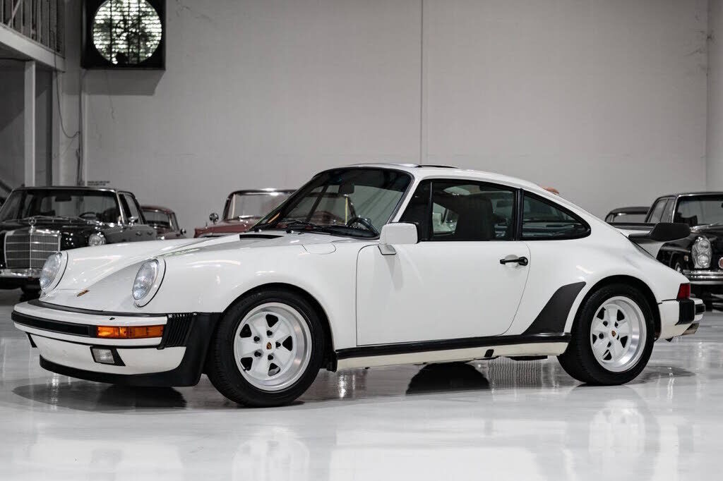 1989 PORSCHE 911