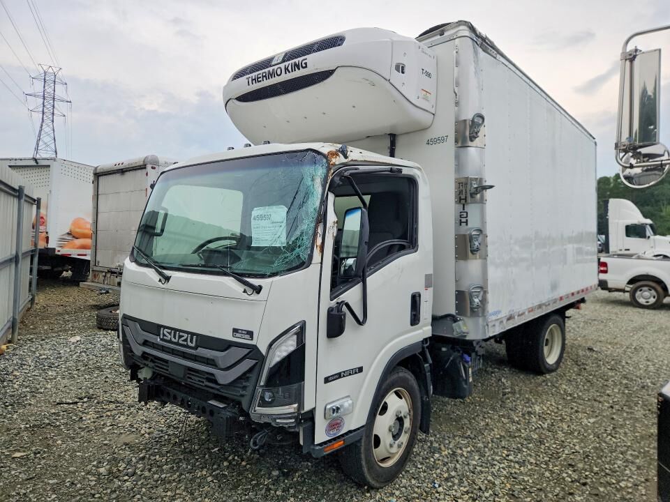 2025 ISUZU NRR