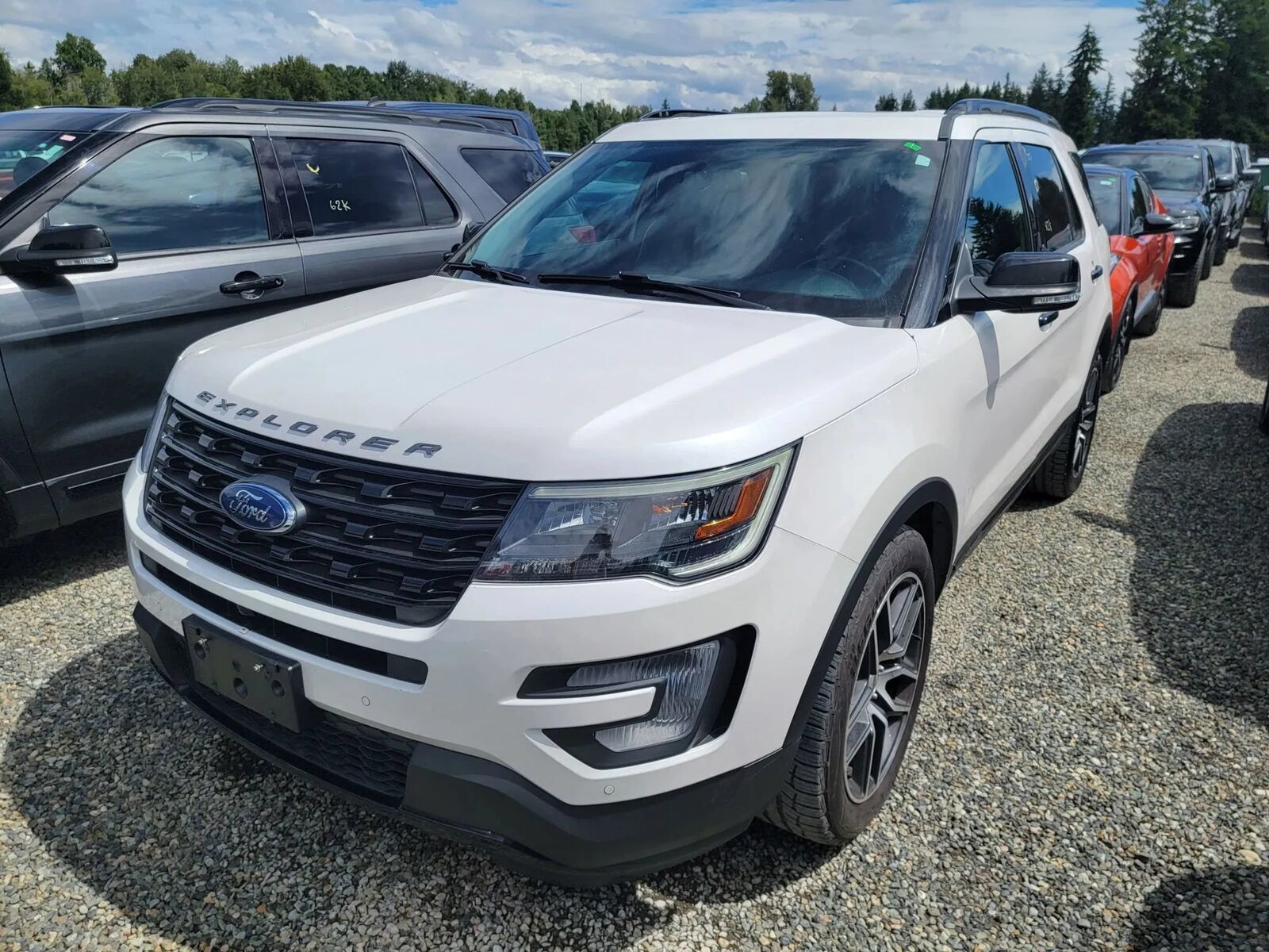 2017 FORD Explorer