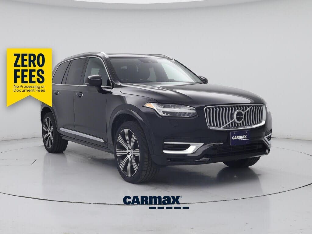 2022 VOLVO XC90