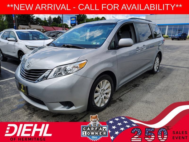 2014 TOYOTA Sienna