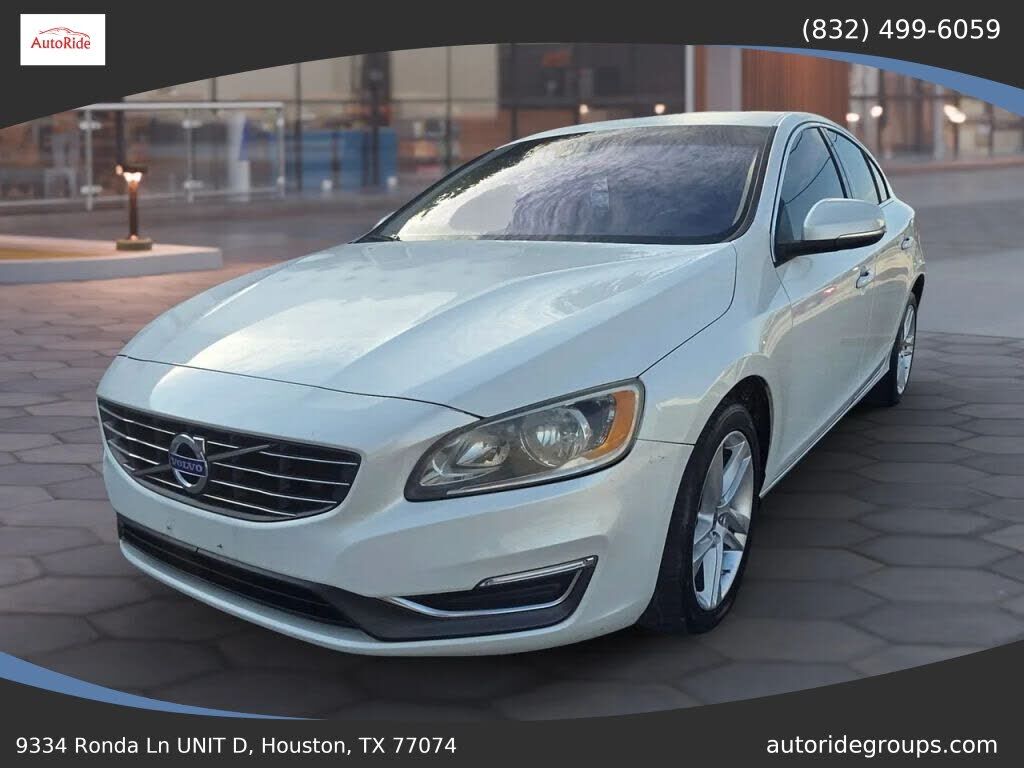 2015 VOLVO S60