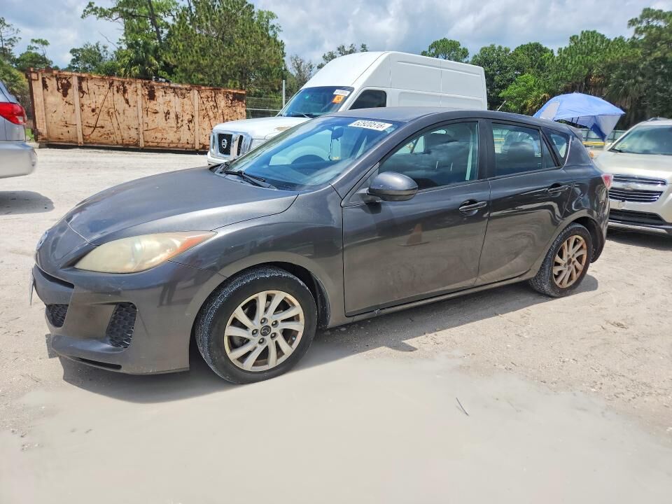 2013 MAZDA Mazda3