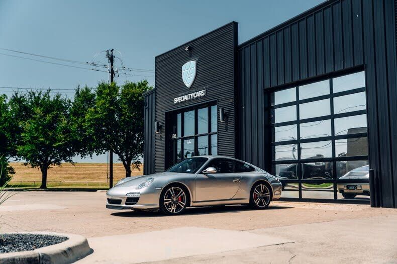 2011 PORSCHE 911