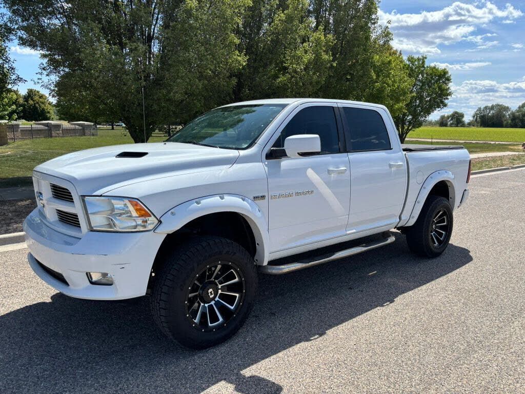 2012 DODGE Ram