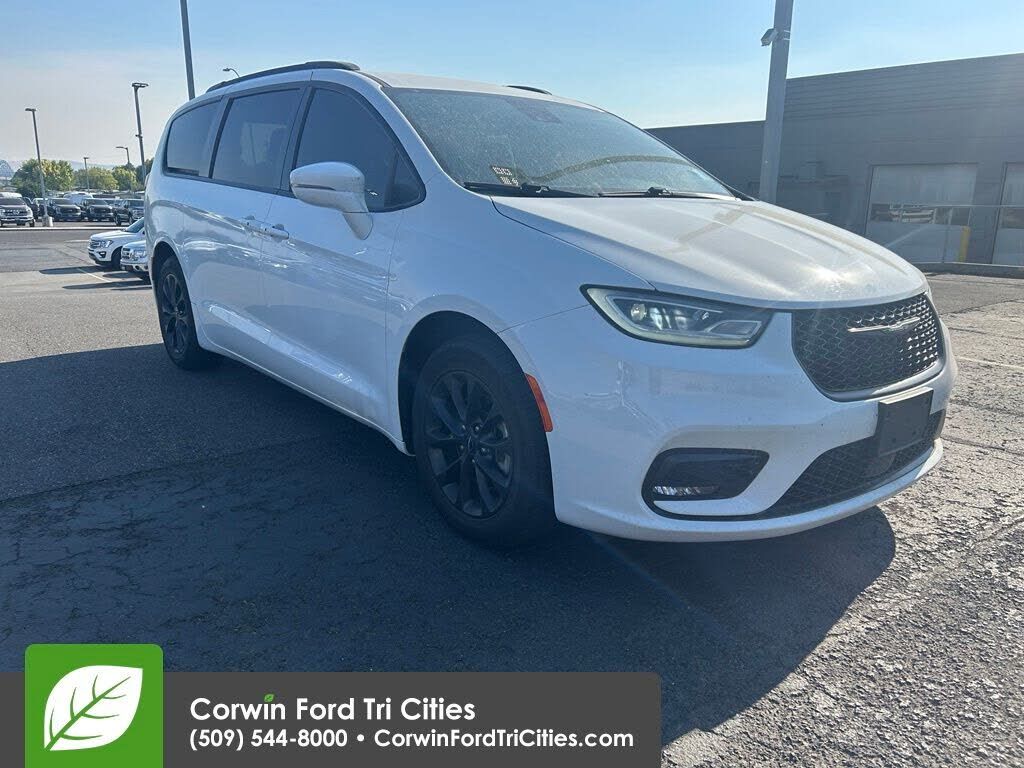 2021 CHRYSLER Pacifica
