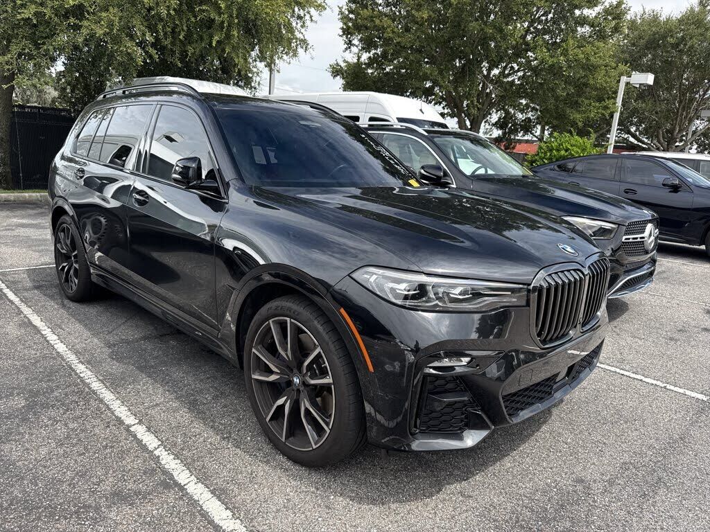 2022 BMW X7
