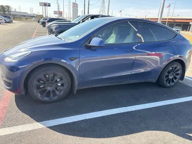 2021 TESLA Model Y
