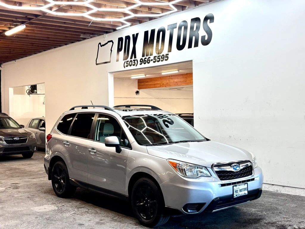 2015 SUBARU Forester