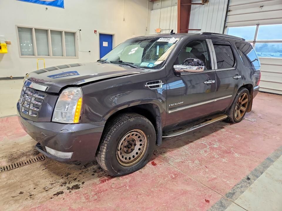 2010 CADILLAC Escalade