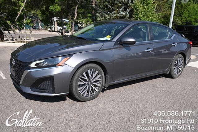 2024 NISSAN Altima