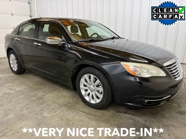 2013 CHRYSLER 200