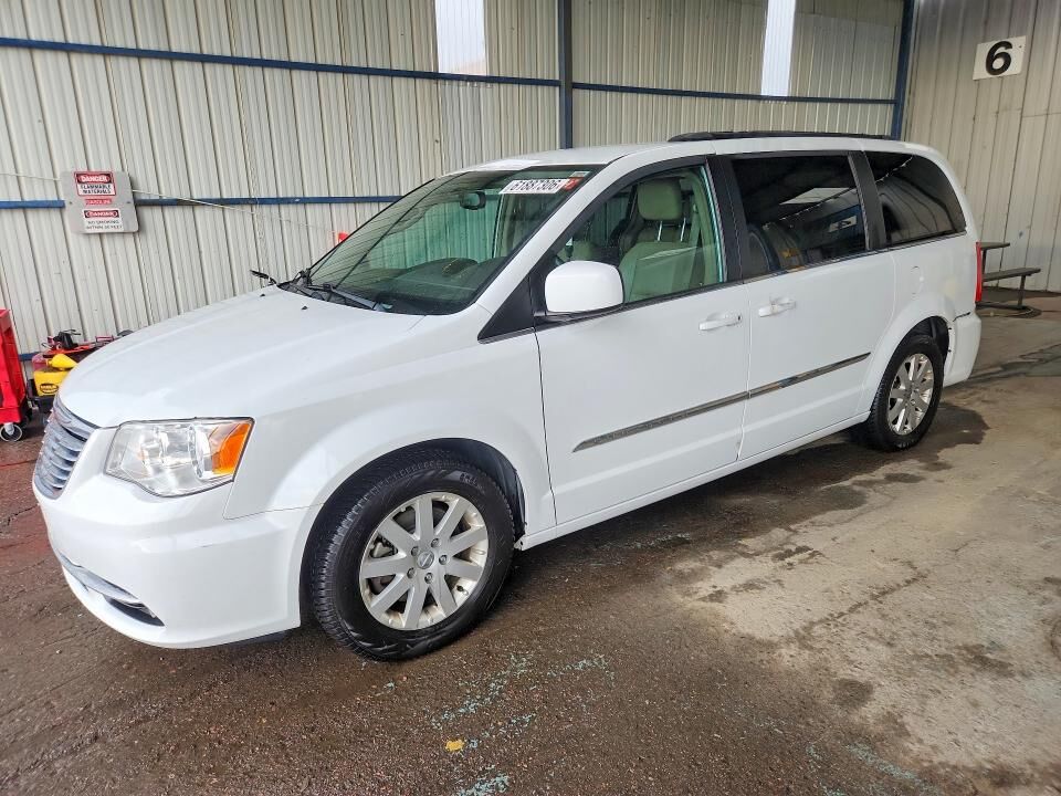 2016 CHRYSLER Town and Country
