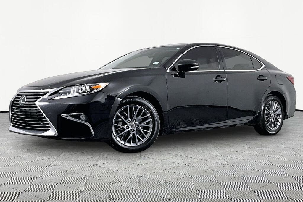 2018 LEXUS ES