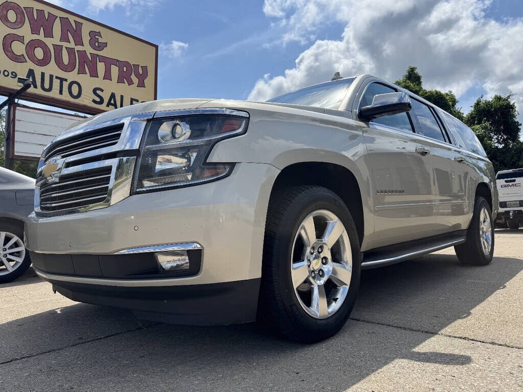 2016 CHEVROLET Suburban