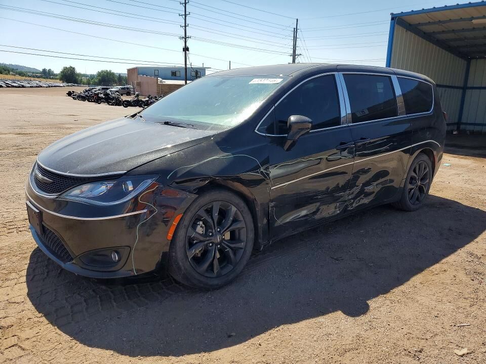 2019 CHRYSLER Pacifica