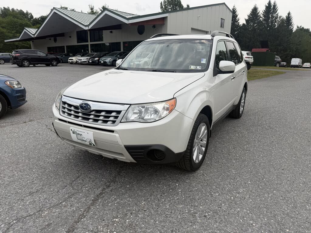 2011 SUBARU Forester