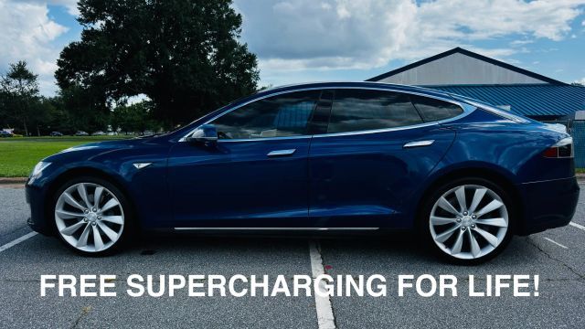 2015 TESLA Model S
