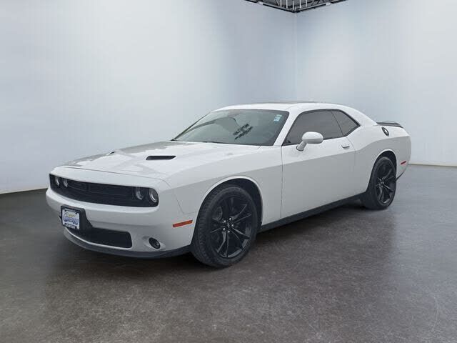 2017 DODGE Challenger