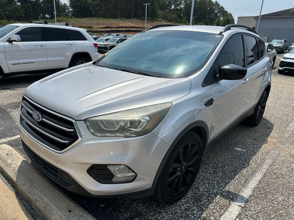 2017 FORD Escape
