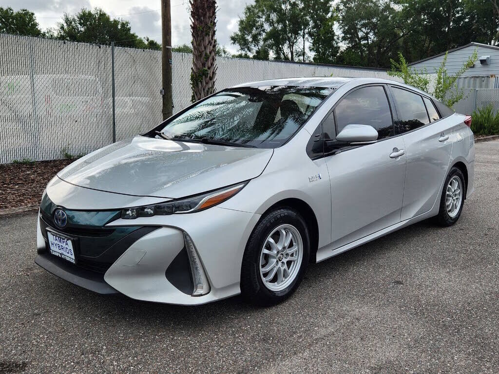 2017 TOYOTA Prius