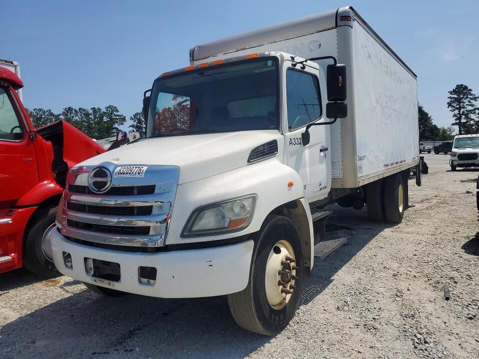 2013 HINO Incomplete Vehicle