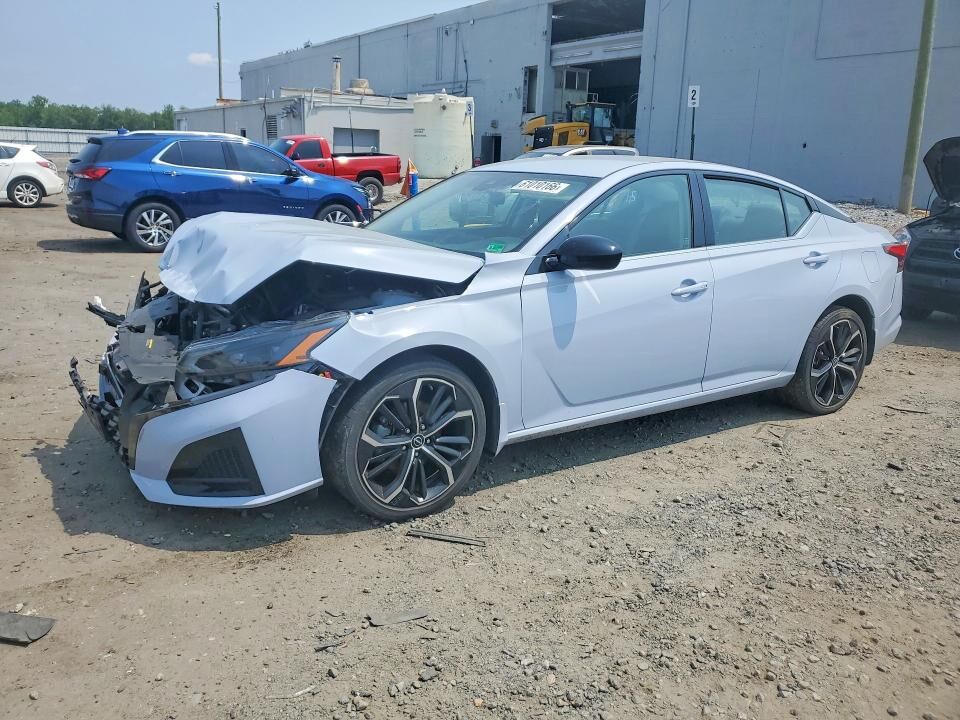 2023 NISSAN Altima