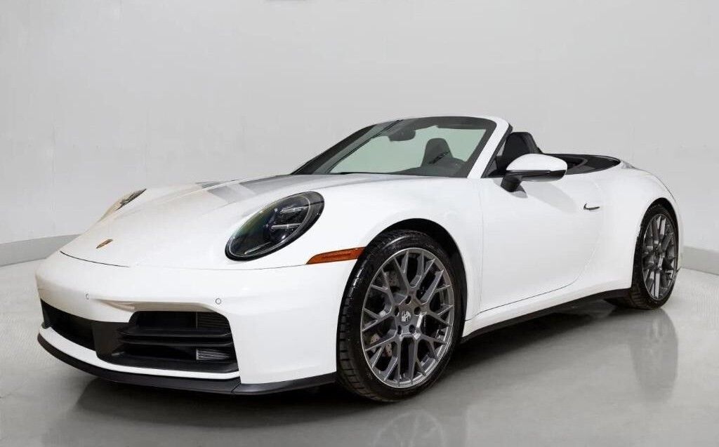 2025 PORSCHE 911